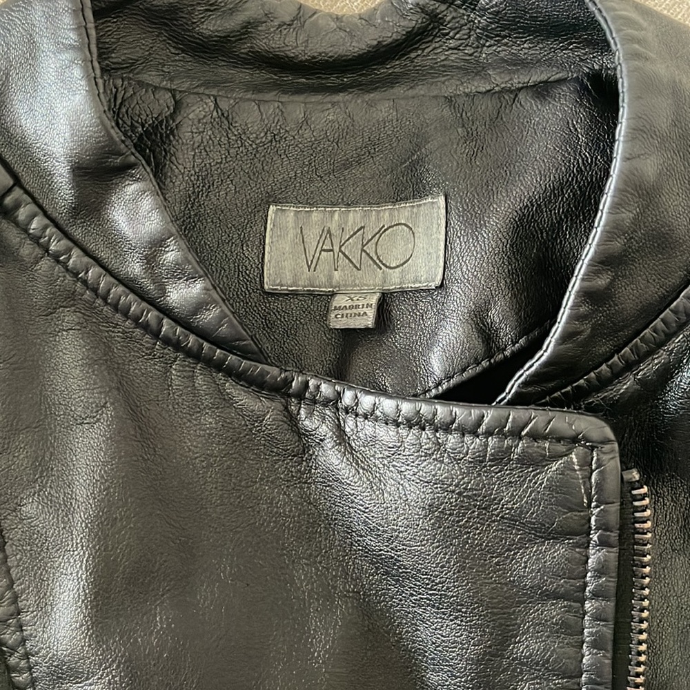 Leather jacket - Picture 2 of 5